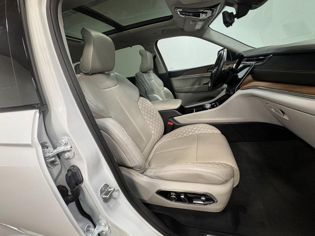 used 2023 Jeep Grand Cherokee L car, priced at $39,987