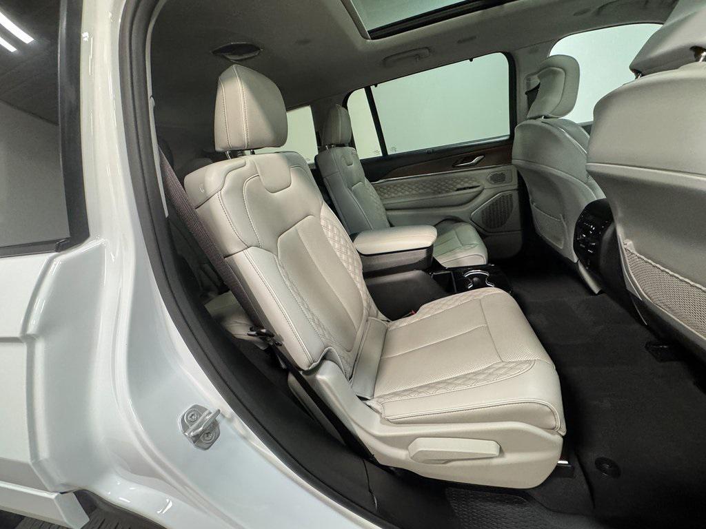used 2023 Jeep Grand Cherokee L car, priced at $39,987