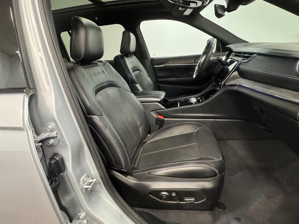 used 2024 Jeep Grand Cherokee L car, priced at $43,432