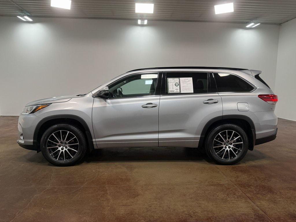 used 2017 Toyota Highlander car, priced at $22,900