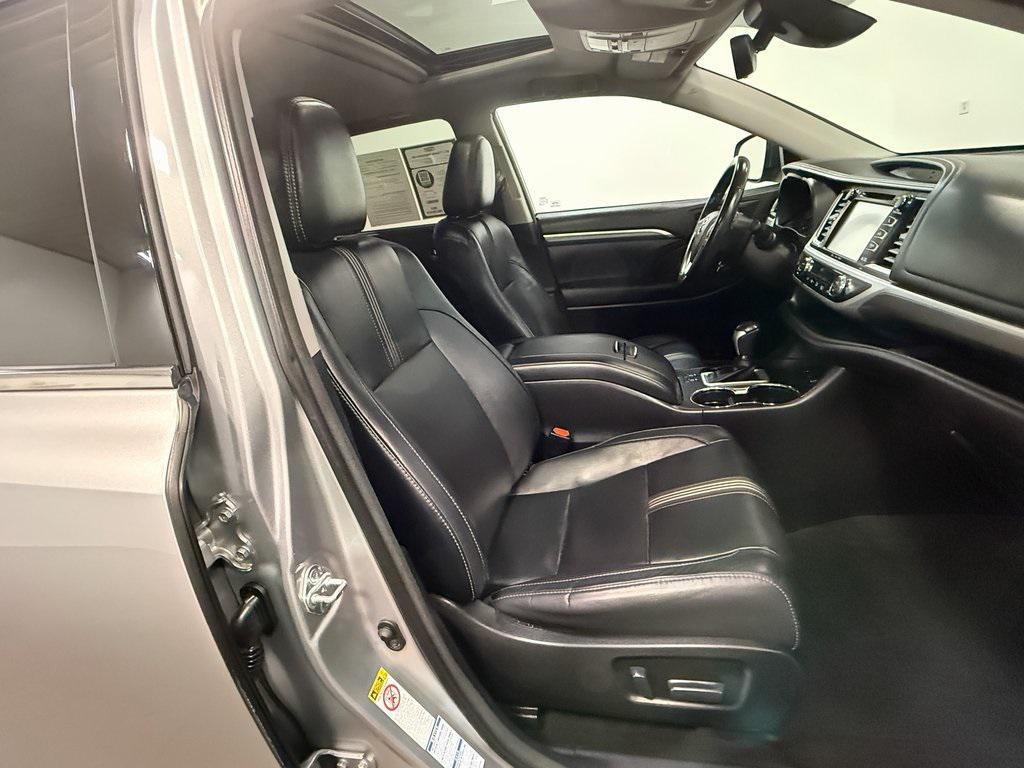 used 2017 Toyota Highlander car, priced at $22,900
