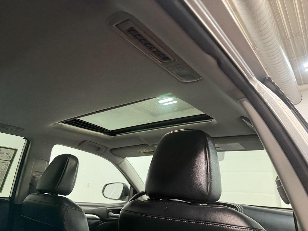used 2017 Toyota Highlander car, priced at $22,900