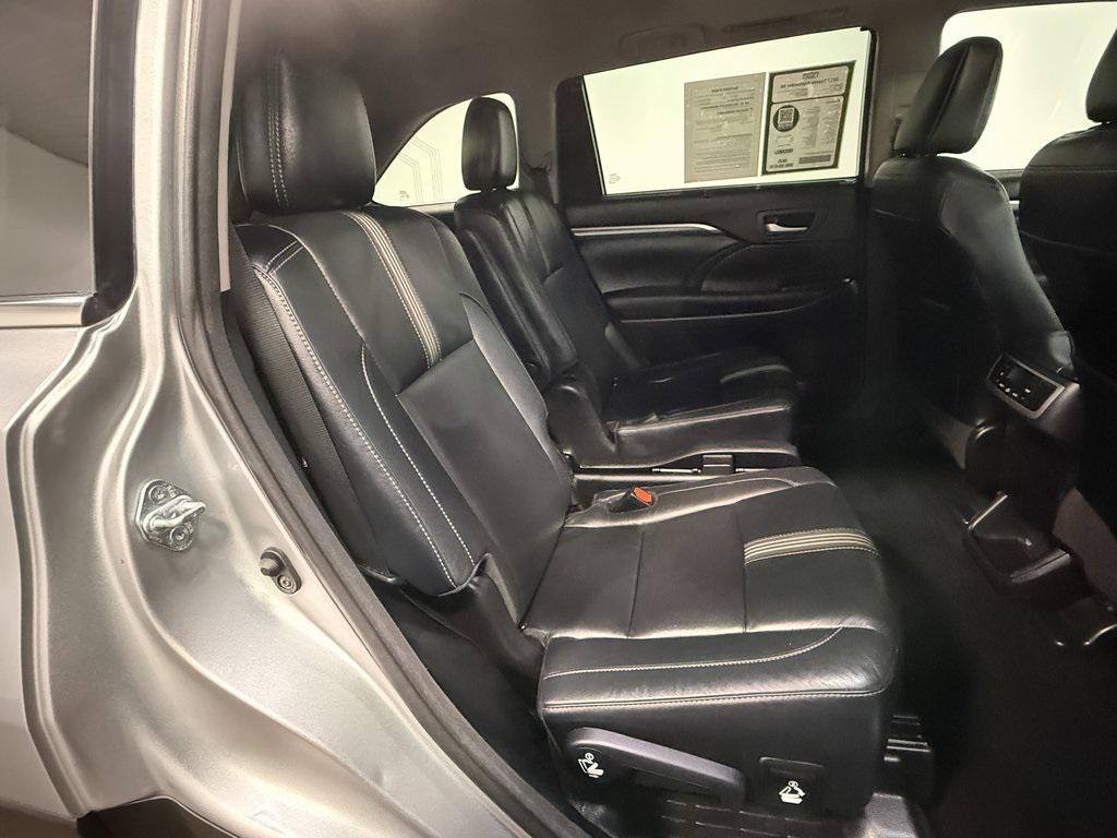 used 2017 Toyota Highlander car, priced at $22,900