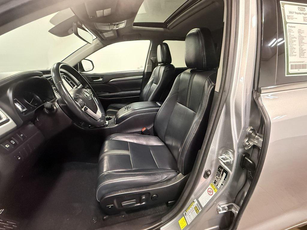 used 2017 Toyota Highlander car, priced at $22,900