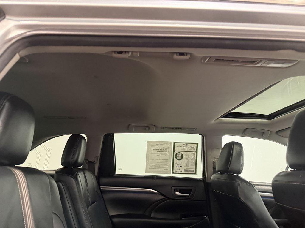 used 2017 Toyota Highlander car, priced at $22,900