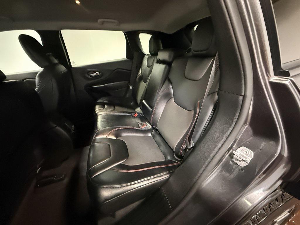 used 2022 Jeep Cherokee car, priced at $25,612
