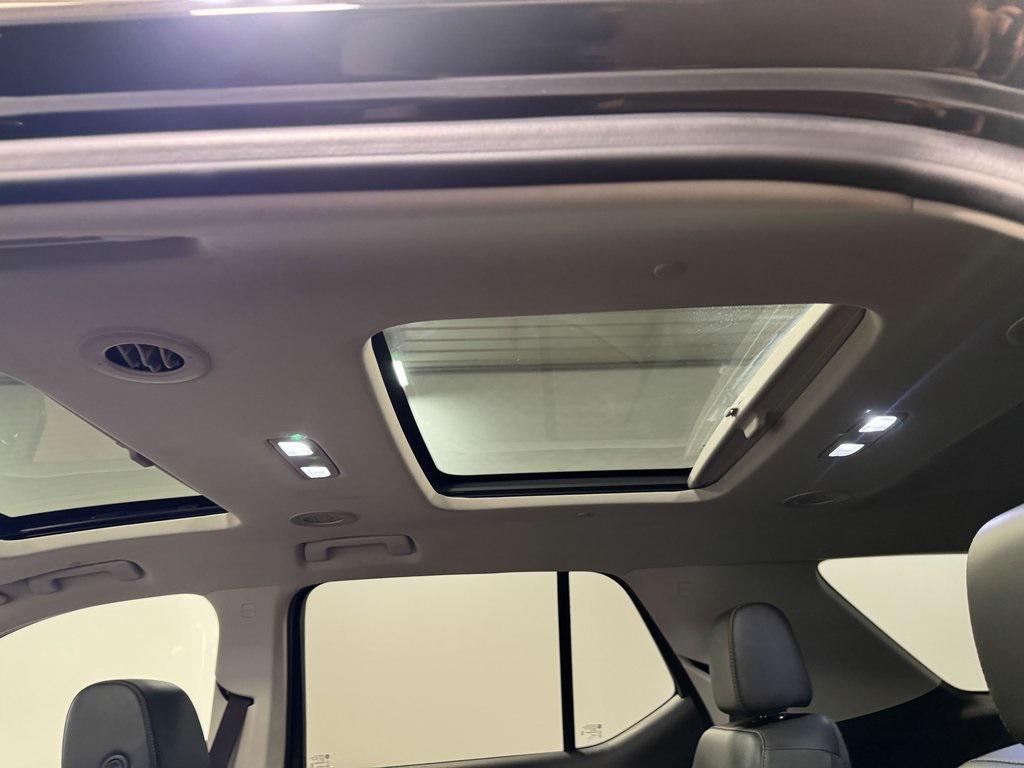used 2019 Chevrolet Traverse car, priced at $23,297