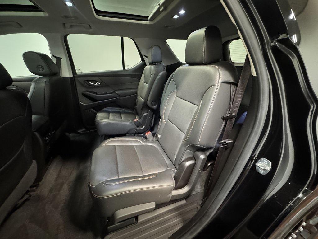 used 2019 Chevrolet Traverse car, priced at $23,297
