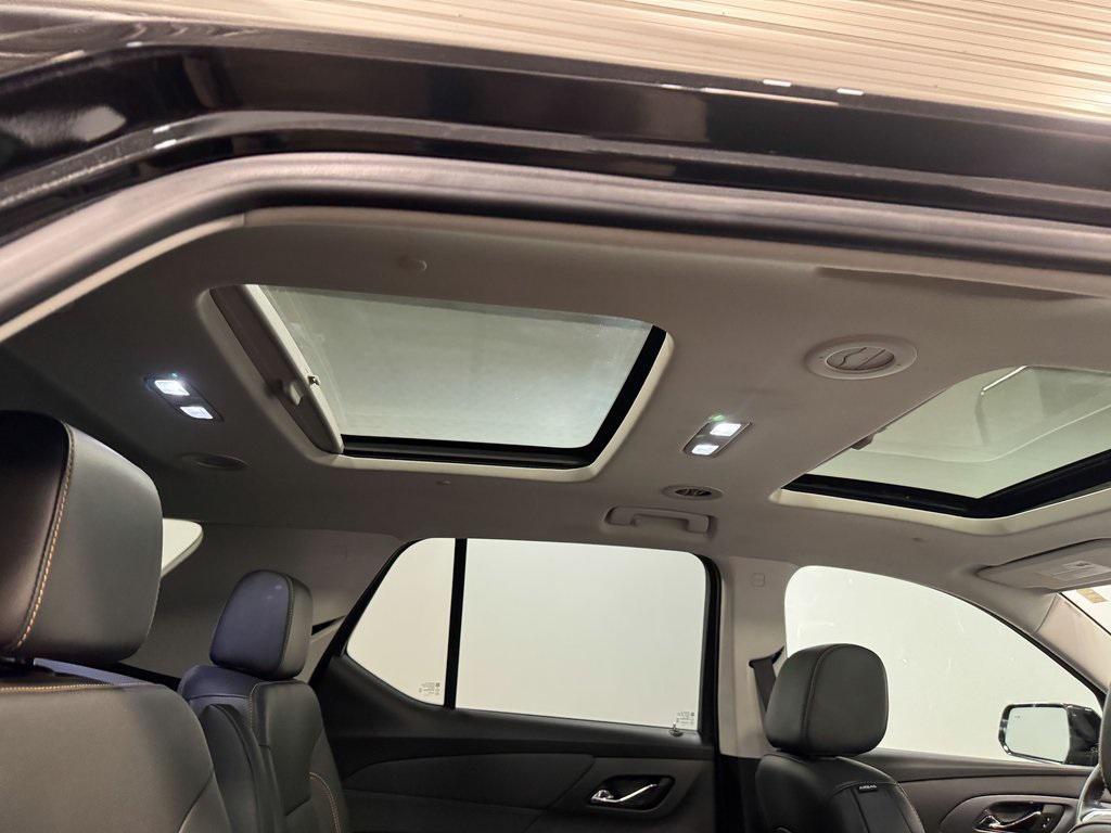 used 2019 Chevrolet Traverse car, priced at $23,297