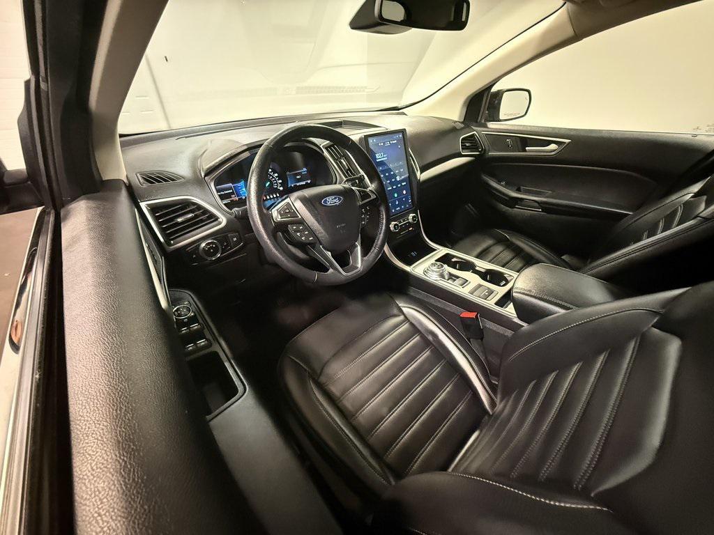 used 2024 Ford Edge car, priced at $23,523