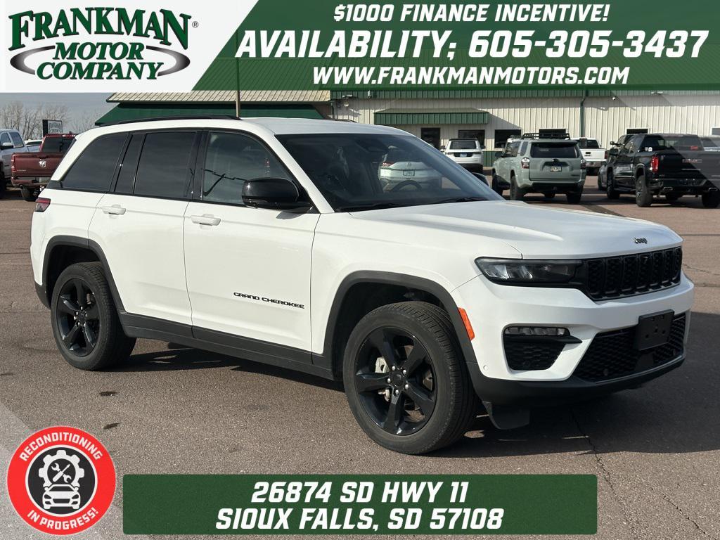 used 2023 Jeep Grand Cherokee car, priced at $30,520