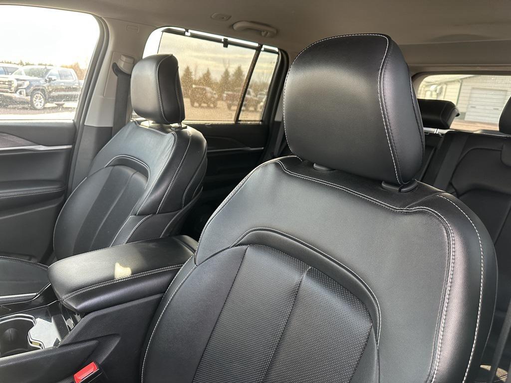 used 2023 Jeep Grand Cherokee car, priced at $30,520