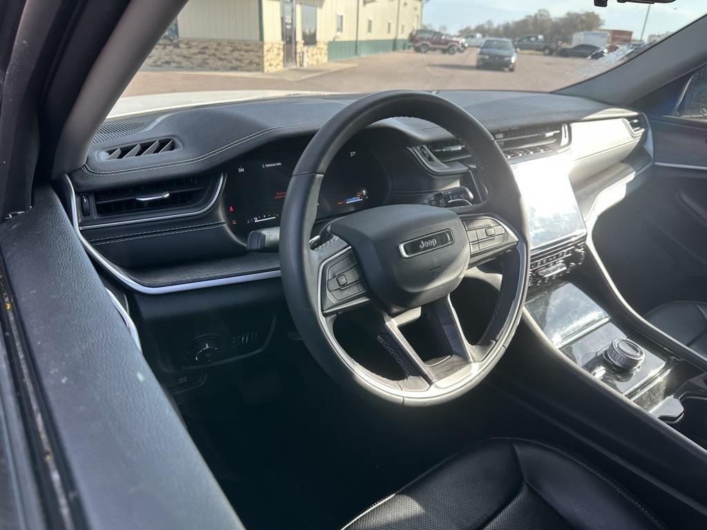 used 2023 Jeep Grand Cherokee car, priced at $30,520