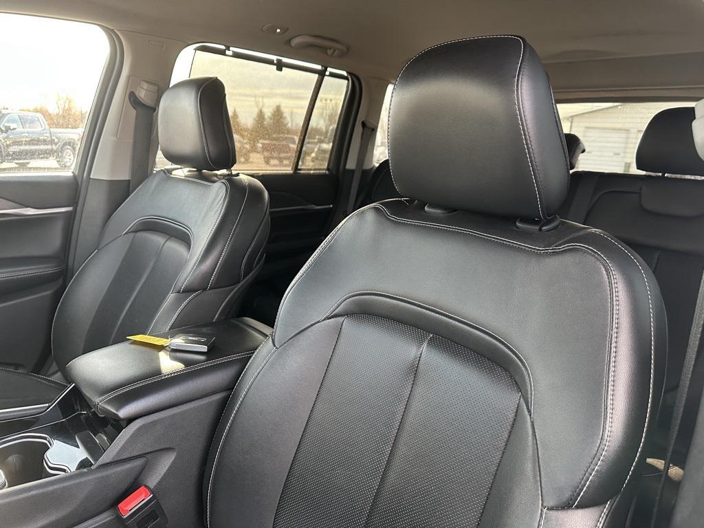 used 2023 Jeep Grand Cherokee car, priced at $30,520