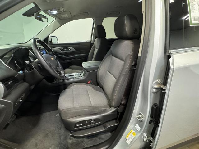 used 2020 Chevrolet Traverse car, priced at $27,556