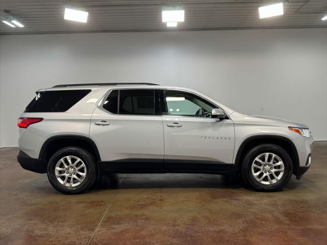used 2020 Chevrolet Traverse car, priced at $27,556