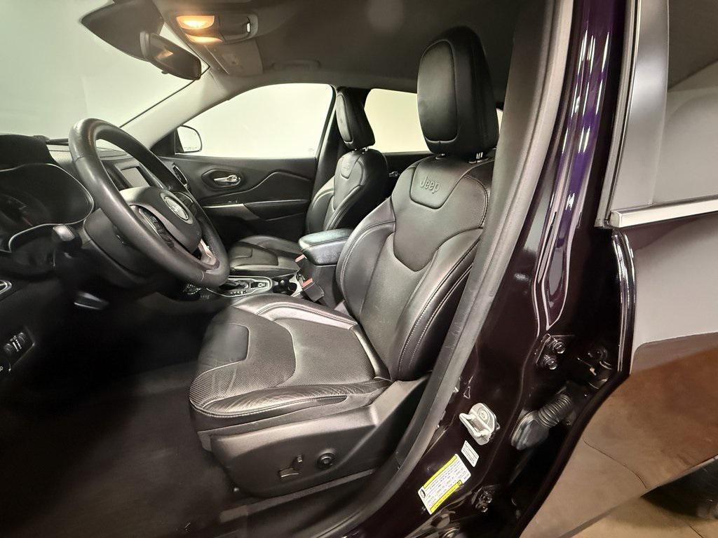 used 2021 Jeep Cherokee car, priced at $20,027