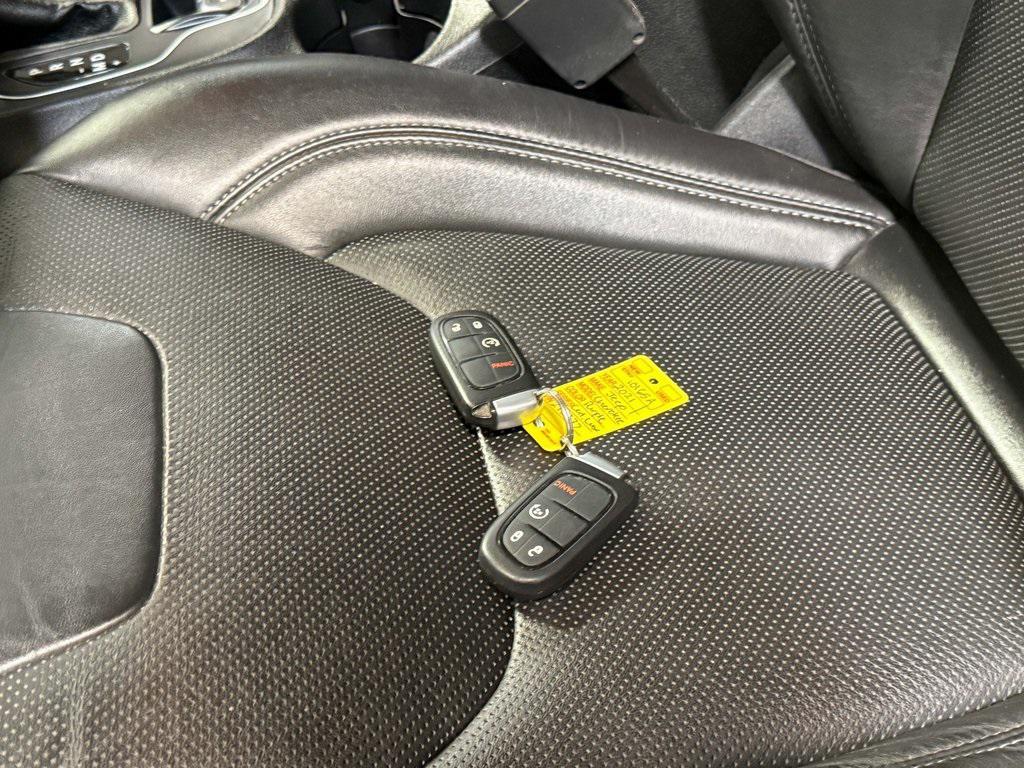 used 2021 Jeep Cherokee car, priced at $20,027