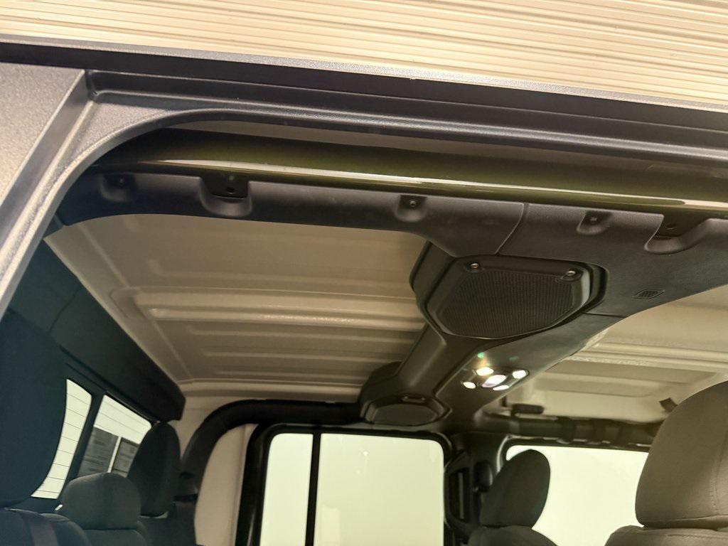 used 2021 Jeep Gladiator car, priced at $36,592