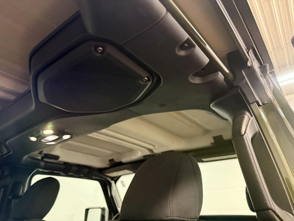 used 2021 Jeep Gladiator car, priced at $36,592