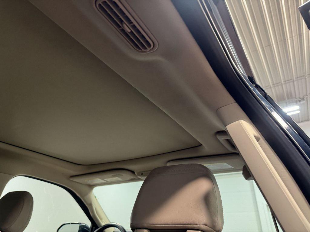 used 2024 Ford Expedition car, priced at $48,929