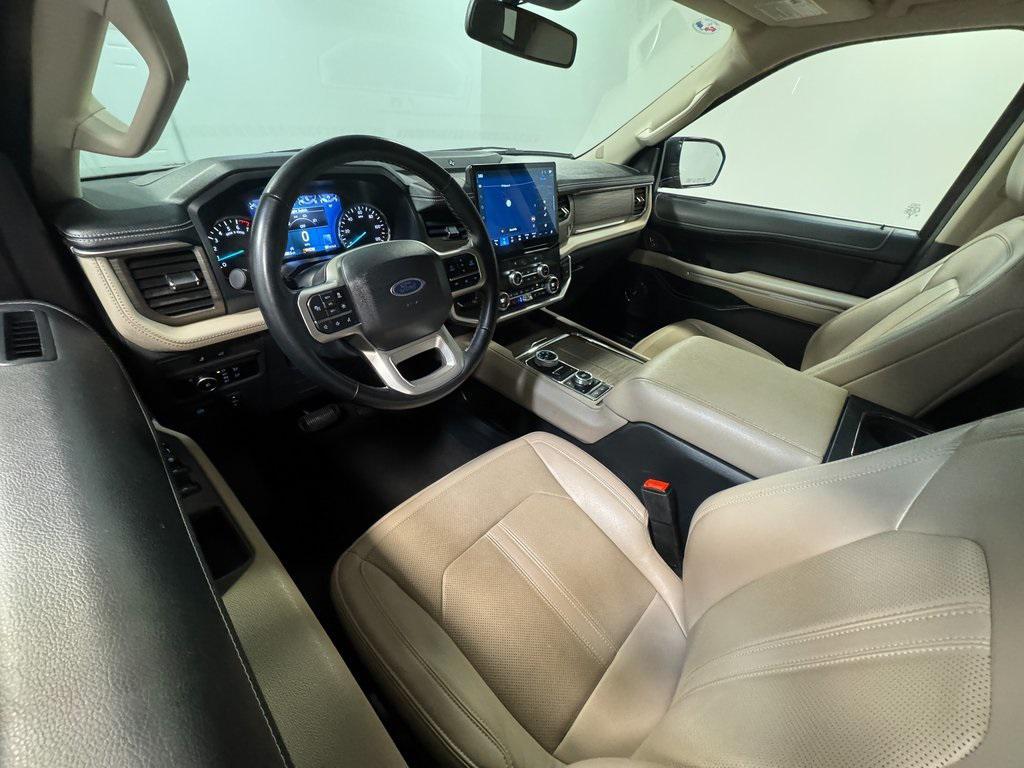 used 2024 Ford Expedition car, priced at $48,929