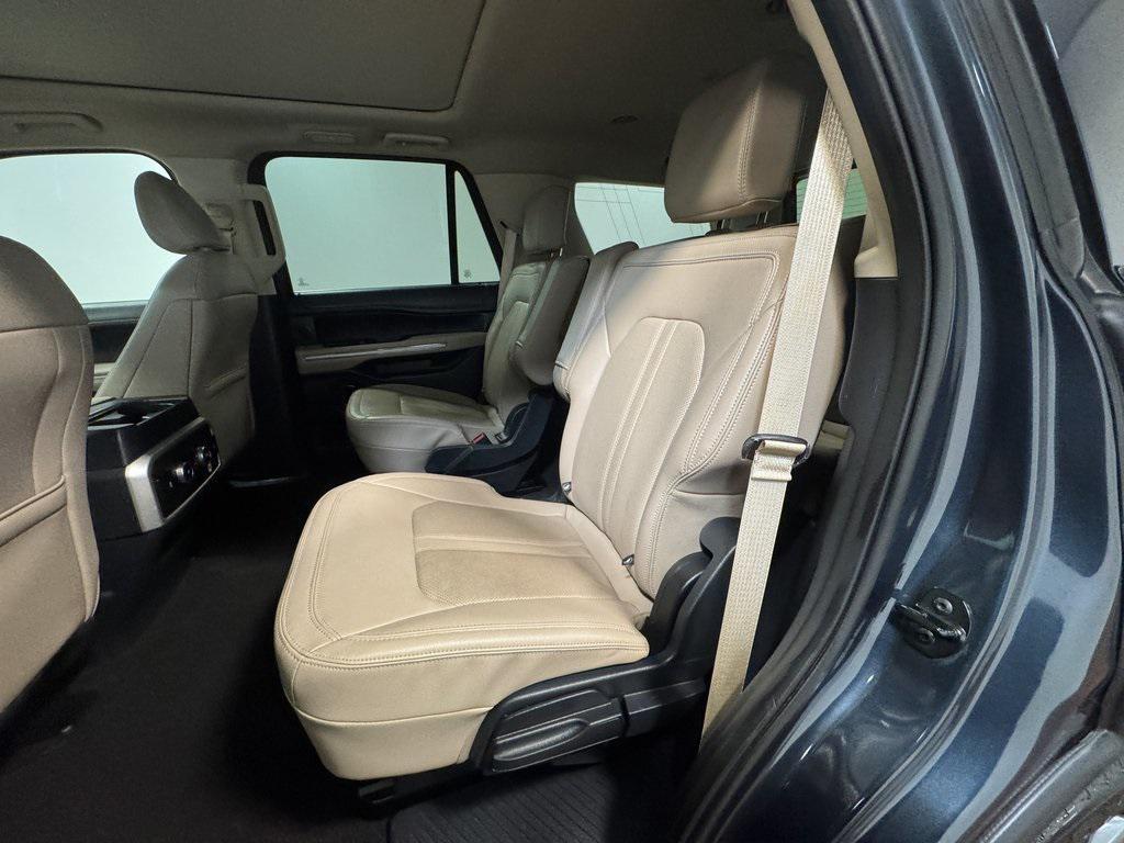 used 2024 Ford Expedition car, priced at $48,929