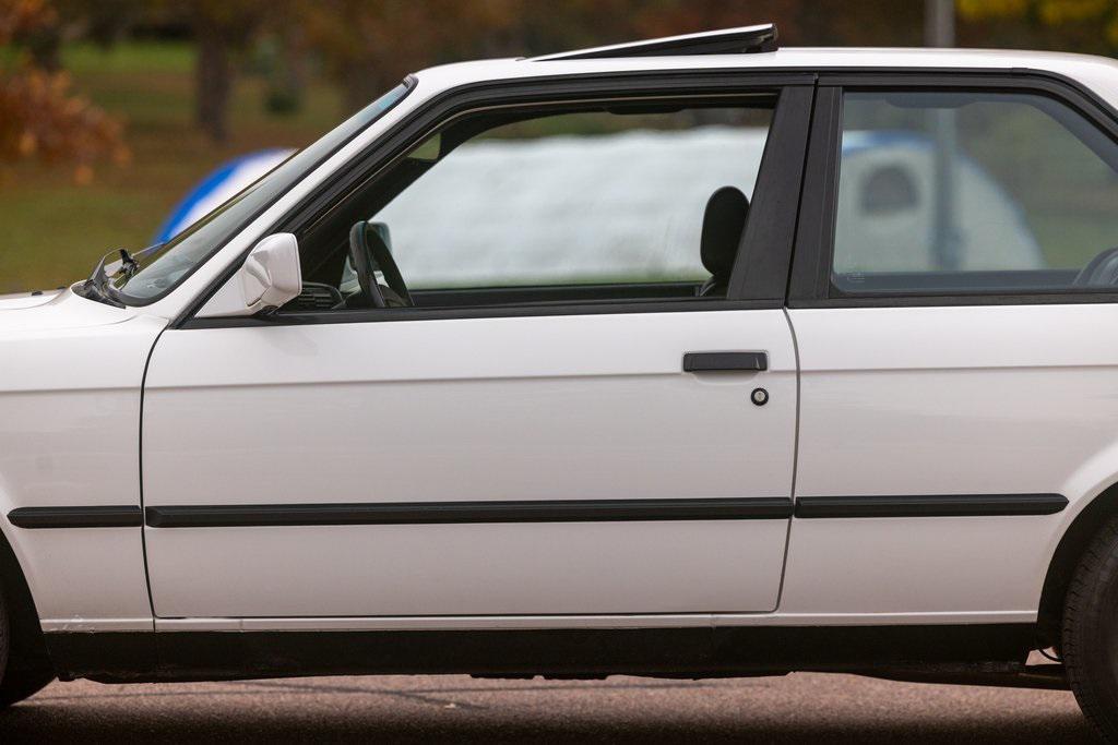 used 1991 BMW 318 car, priced at $19,933