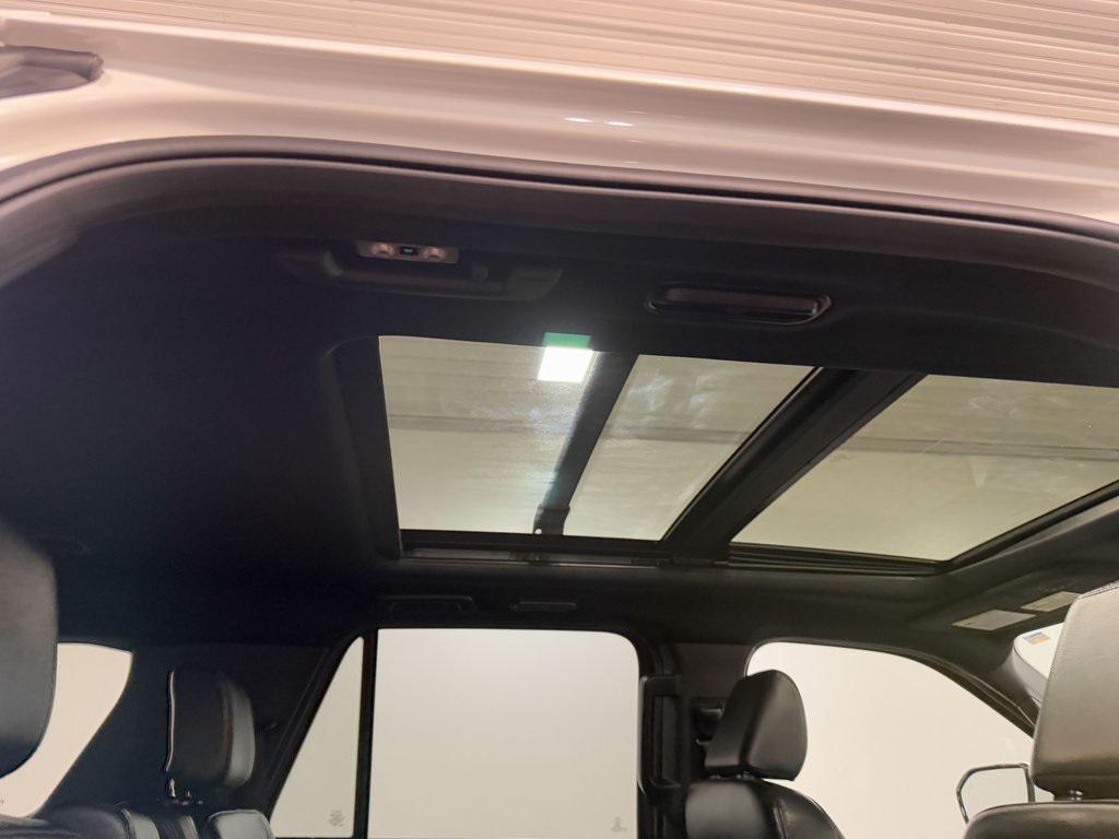 used 2021 Ford Expedition car, priced at $40,969