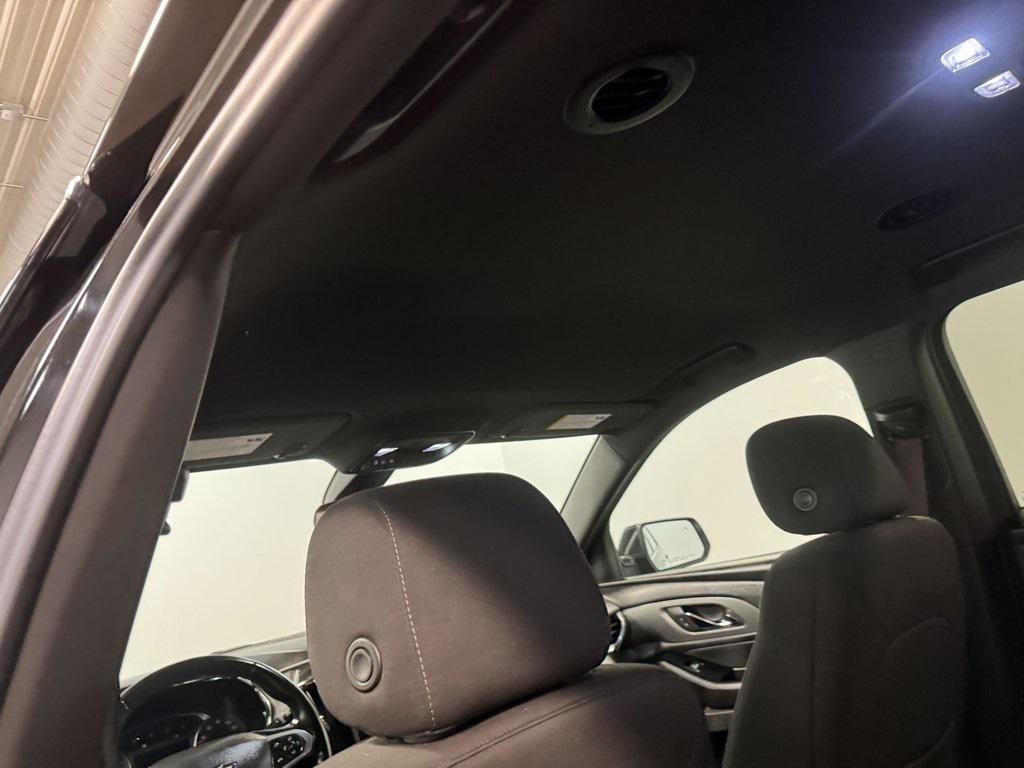 used 2023 Chevrolet Traverse car, priced at $29,500