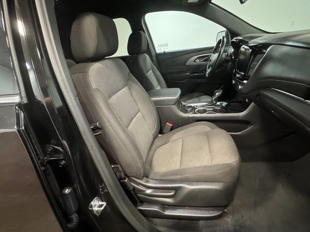 used 2023 Chevrolet Traverse car, priced at $29,500