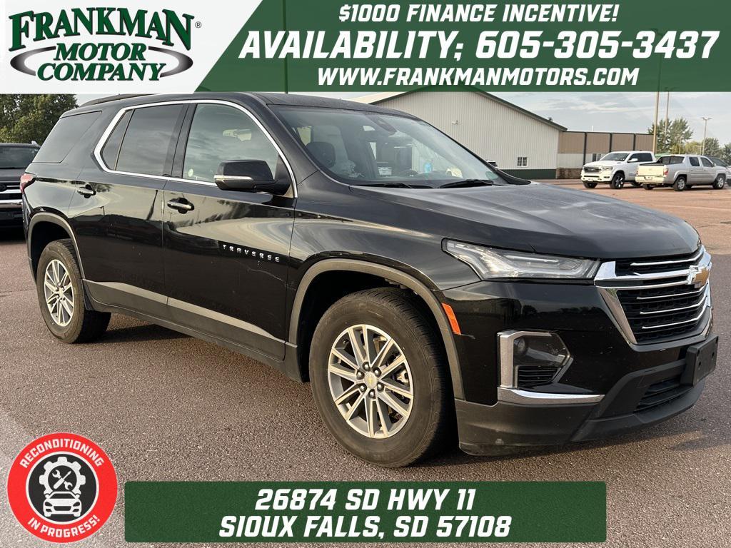used 2023 Chevrolet Traverse car, priced at $29,989