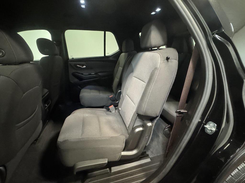 used 2023 Chevrolet Traverse car, priced at $29,500