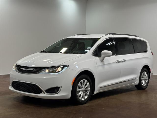 used 2019 Chrysler Pacifica car, priced at $15,371