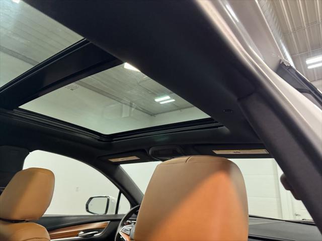 used 2022 Cadillac XT5 car, priced at $31,989