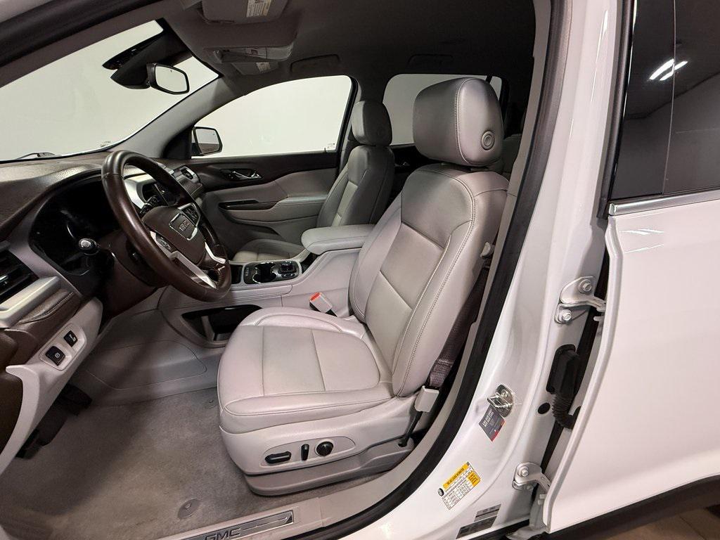 used 2023 GMC Acadia car, priced at $26,651