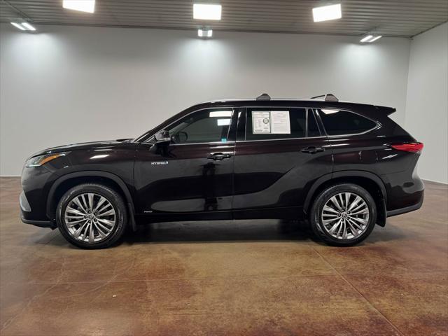 used 2020 Toyota Highlander Hybrid car, priced at $37,522
