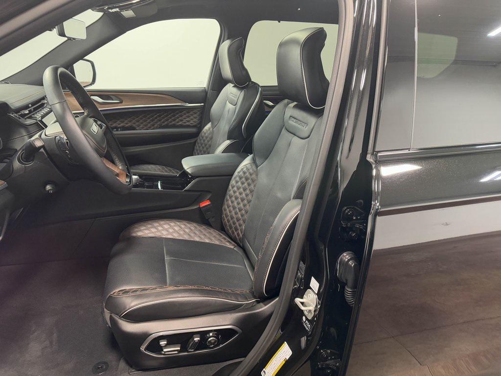 used 2024 Jeep Grand Cherokee L car, priced at $55,829