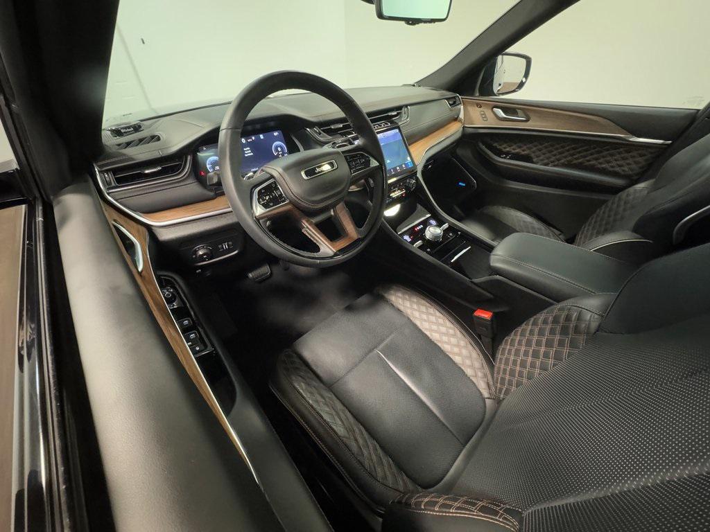 used 2024 Jeep Grand Cherokee L car, priced at $55,829