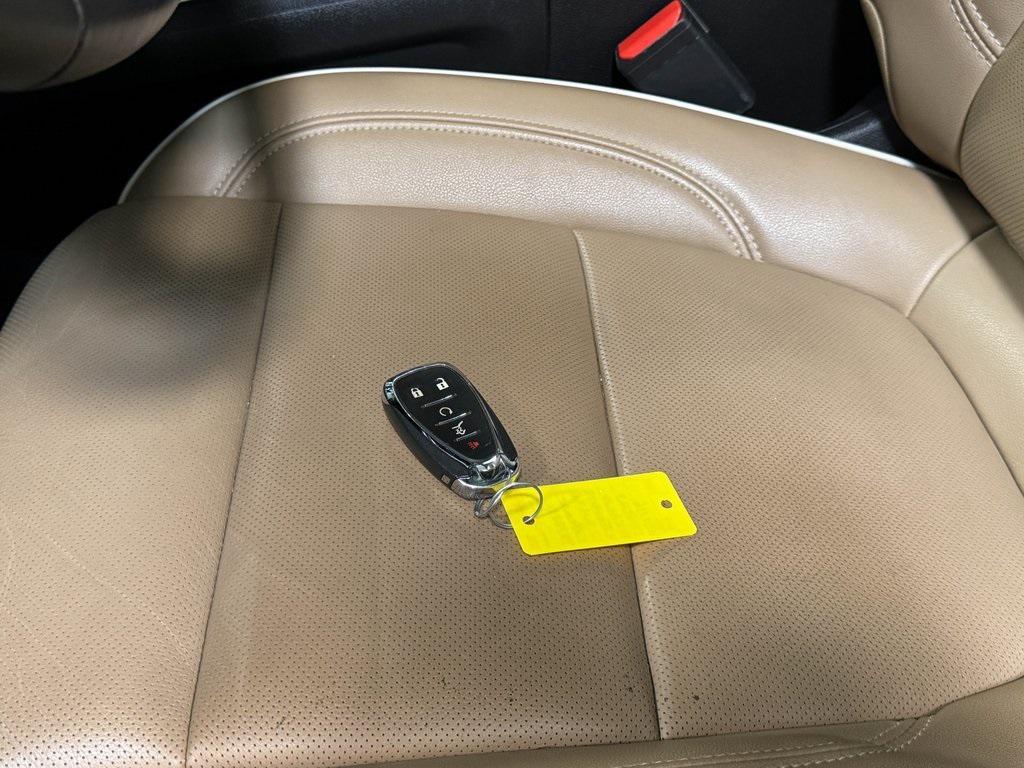 used 2023 Chevrolet Traverse car, priced at $41,827