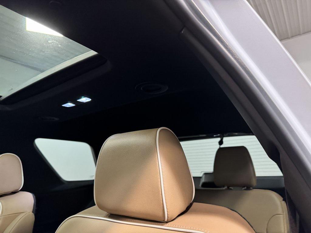 used 2023 Chevrolet Traverse car, priced at $41,827