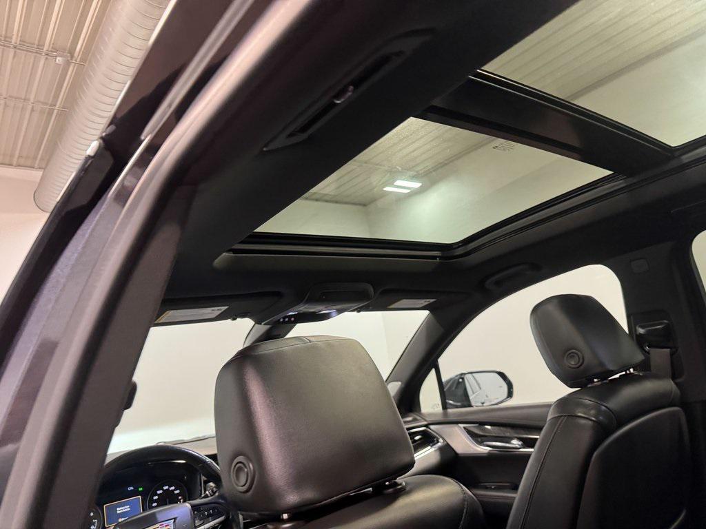 used 2021 Cadillac XT6 car, priced at $31,882