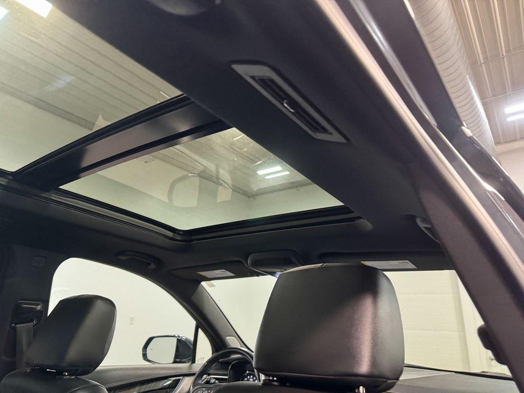 used 2021 Cadillac XT6 car, priced at $31,882