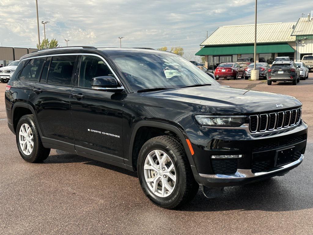 used 2022 Jeep Grand Cherokee L car, priced at $30,581