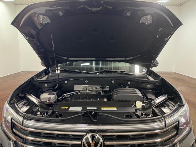 used 2024 Volkswagen Atlas car, priced at $34,819