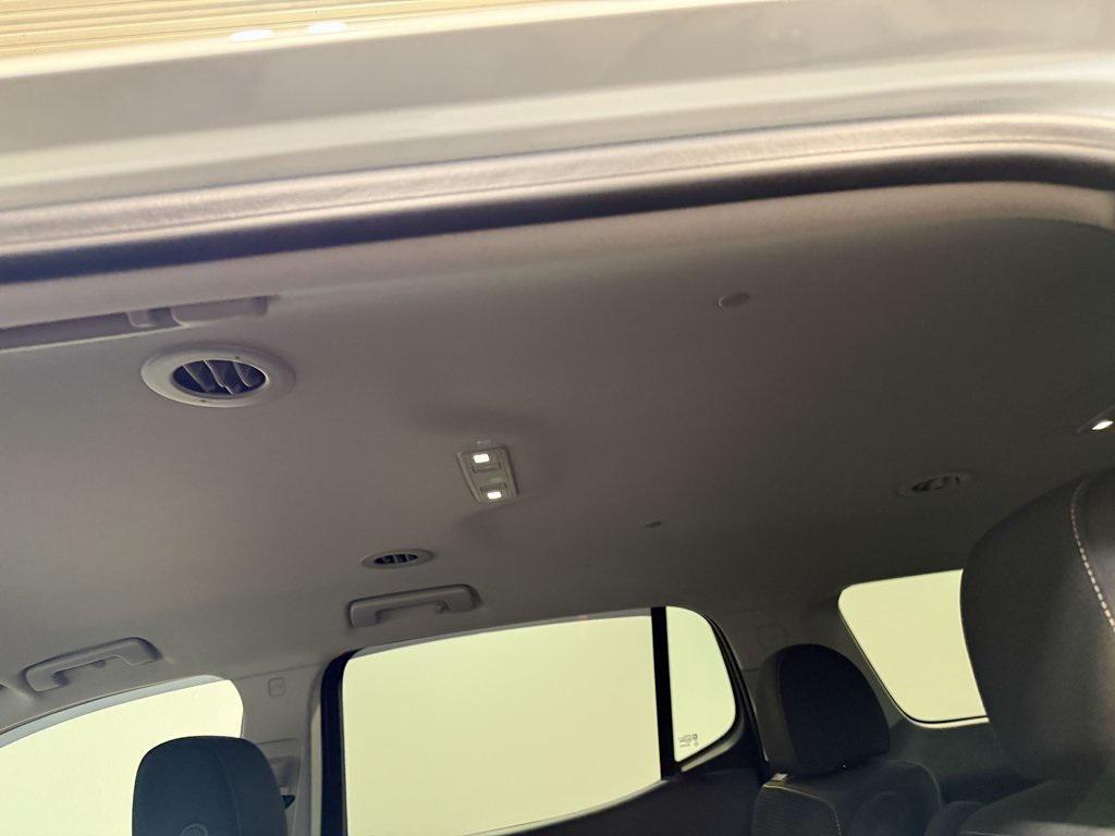 used 2023 GMC Acadia car, priced at $29,560