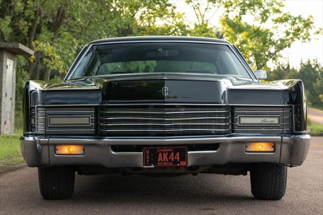 used 1970 Lincoln Continental car, priced at $32,500