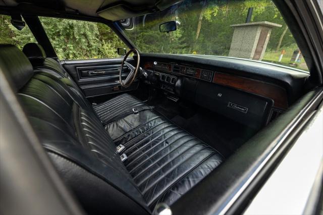 used 1970 Lincoln Continental car, priced at $32,500