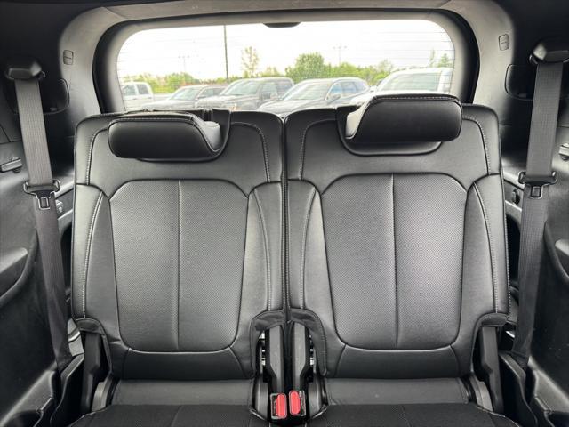 used 2024 Jeep Grand Cherokee L car, priced at $39,920