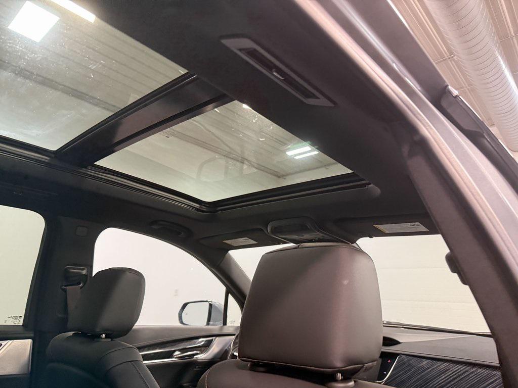 used 2024 Cadillac XT6 car, priced at $45,756